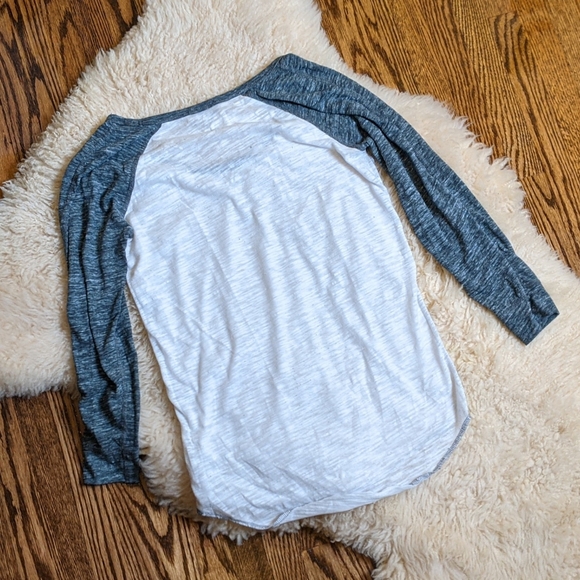 Aritzia Marled Grey/White Baseball Shirt - Picture 2 of 2